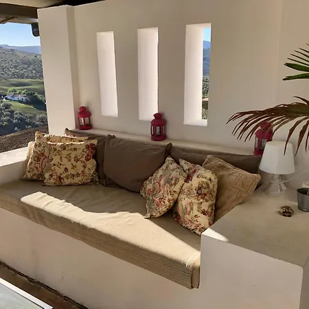 Campanas Ii Bed & Breakfast